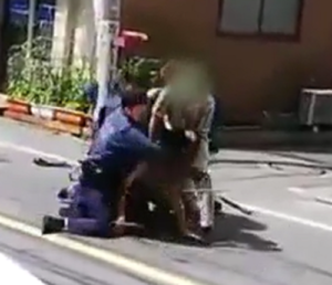 都立大駅刃物男の顔画像は 猫パンチお手柄 アクセス急増の訳は 今 読みましょう