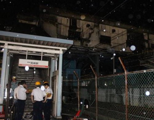 尾崎駅全焼の訳は？衝撃画像有！南海電鉄大打撃にネットで同情の声。